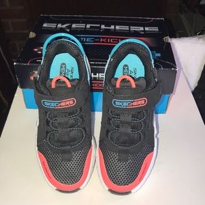 NIB Unisex Sketchers Gametronix Sneakers